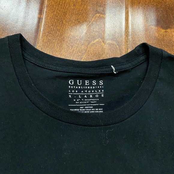 Guess Los Angeles Triangle Logo Triple Black Embroidered T-Shirt Men's XL - Picture 5 of 8